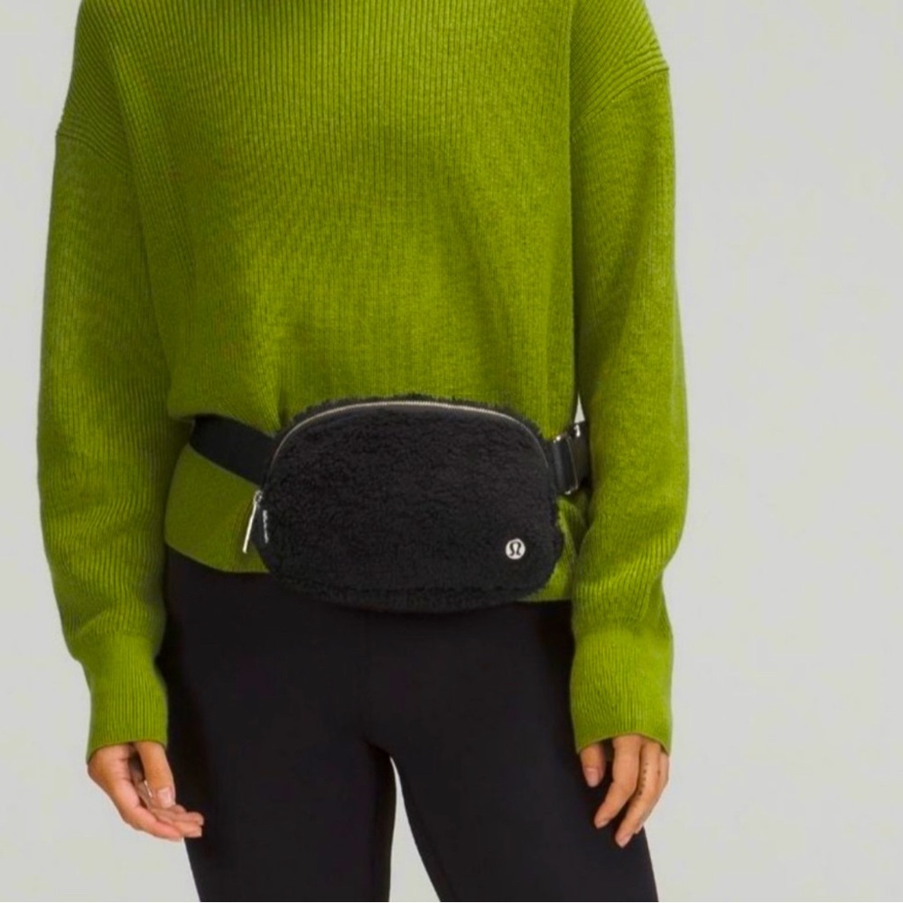 NWT Fleece Black Lululemon  Everywhere Bag- Black with Gold hardware!